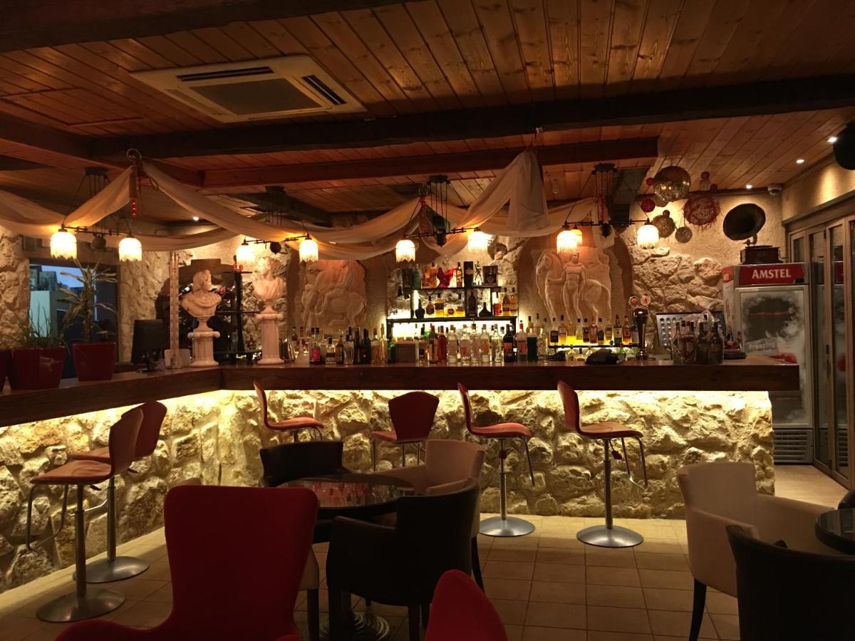 Dimitra Hotel